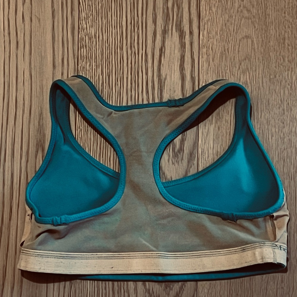 LuluLemon excercise tank - Picture 8 of 10
